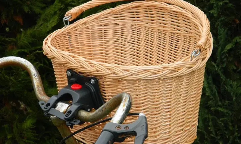 Jak zamontować koszyk do roweru click - proste kroki i porady