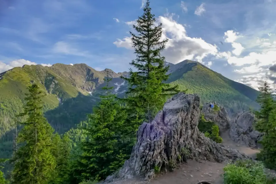 Gęsia Szyja 1489 m n.p.m. - trasa, widoki i trudność
